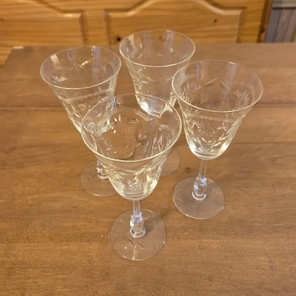 Set of 4 Vintage Etched Floral Thumbprint Wine Glasses with Flower On Stem